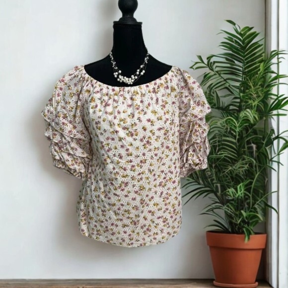 CeCe  Top/ Blouse .Floral Ruffle Sleeve Top - Picture 1 of 9